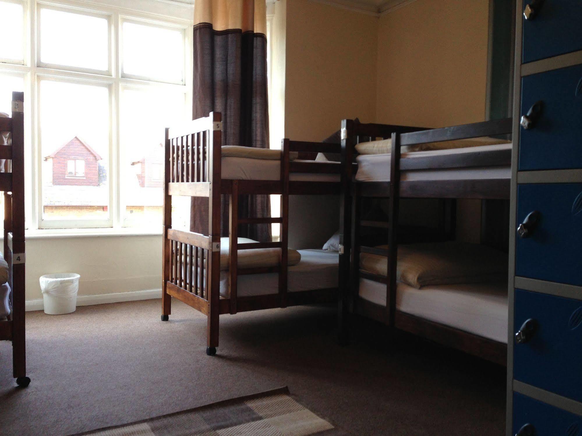 Kipps Backpackers Кентърбъри Екстериор снимка